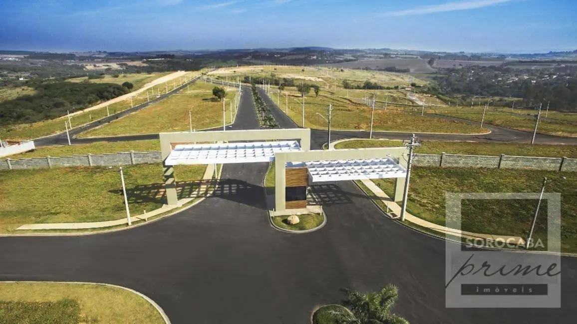 Foto 1 de Terreno / Lote à venda, 250m2 em Salto De Pirapora - SP