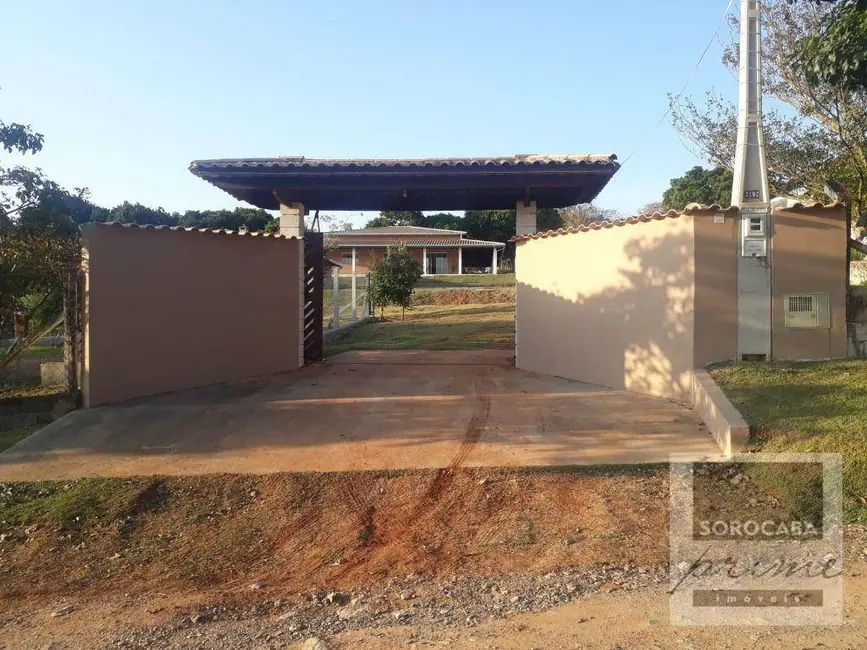 Foto 3 de Chácara com 3 quartos à venda, 2100m2 em Centro, Salto De Pirapora - SP