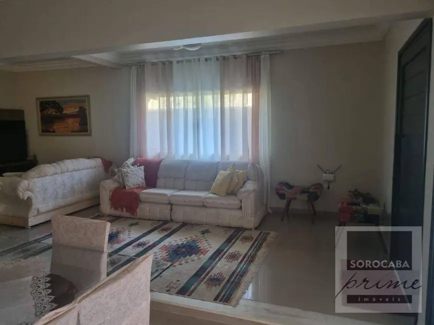 Sobrado com 3 quartos à venda, 251m2 em Mairinque - SP - imagem 3 Foto 3 de Sobrado com 3 quartos à venda, 251m2 em Mairinque - SP