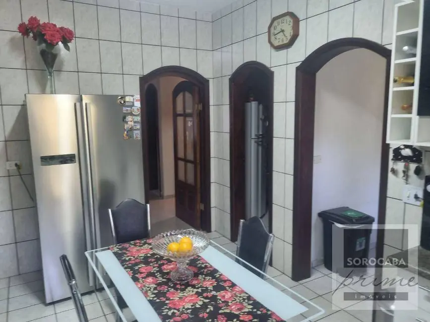 Sobrado com 3 quartos à venda, 251m2 em Mairinque - SP - imagem 8 Foto 8 de Sobrado com 3 quartos à venda, 251m2 em Mairinque - SP