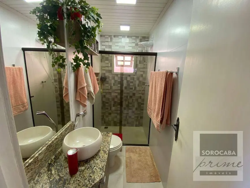 Foto 2 de Casa com 2 quartos à venda, 180m2 em Sorocaba - SP