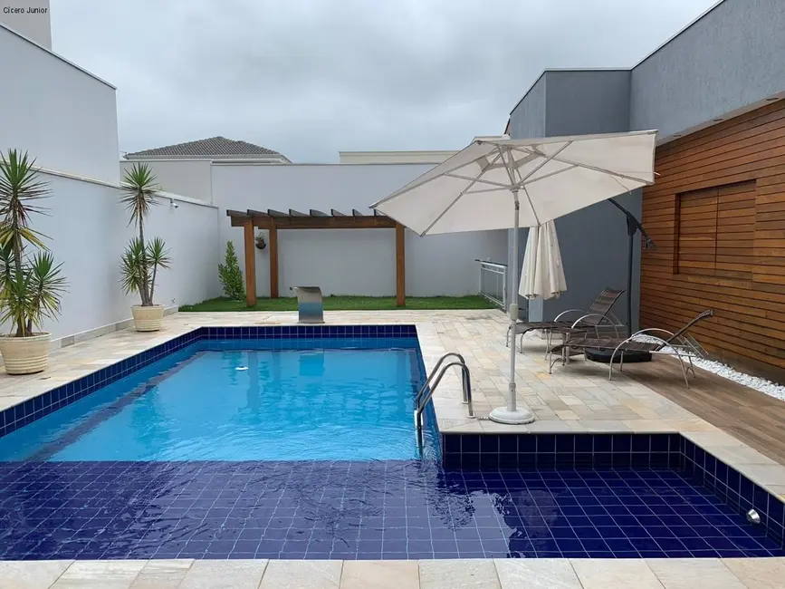 Foto 1 de Casa de Condomínio com 3 quartos à venda, 330m2 em Jundiaí Mirim, Jundiai - SP
