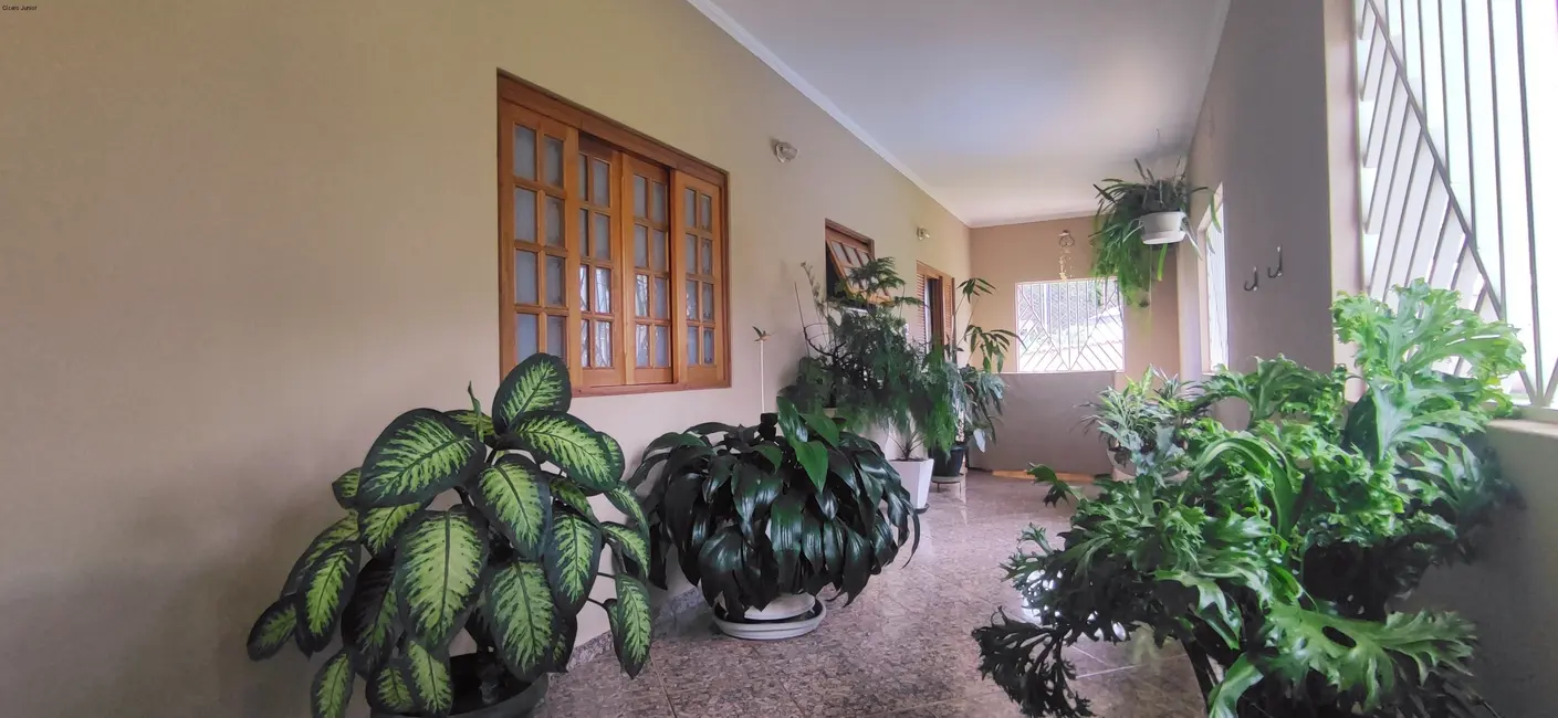 Foto 2 de Casa com 1 quarto à venda, 110m2 em Maracanã, Jarinu - SP