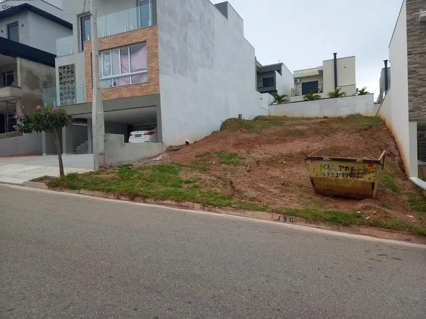 Foto 1 de Terreno / Lote à venda, 250m2 em Jardim Ermida I, Jundiai - SP