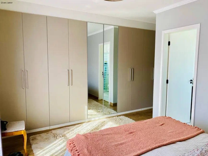 Casa de Condomínio com 3 quartos à venda, 200m2 em Jardim Ermida I, Jundiai - SP - imagem 3 Foto 3 de Casa de Condomínio com 3 quartos à venda, 200m2 em Jardim Ermida I, Jundiai - SP