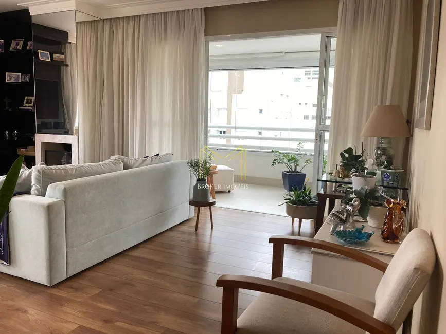 Foto 1 de Apartamento com 3 quartos para alugar, 137m2 em Vila Olímpia, São Paulo - SP