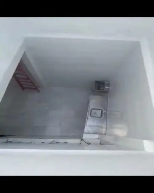 Sala Comercial com 4 quartos para alugar, 240m2 em Rio Vermelho, Salvador - BA - imagem 9 Foto 9 de Sala Comercial com 4 quartos para alugar, 240m2 em Rio Vermelho, Salvador - BA