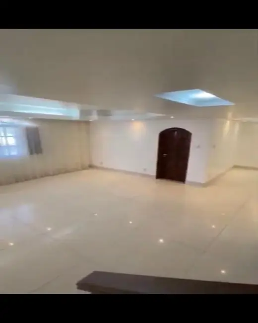 Sala Comercial com 4 quartos para alugar, 240m2 em Rio Vermelho, Salvador - BA - imagem 7 Foto 7 de Sala Comercial com 4 quartos para alugar, 240m2 em Rio Vermelho, Salvador - BA