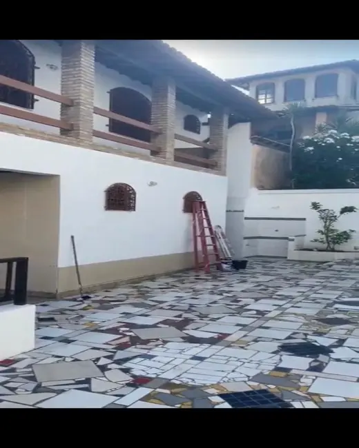 Sala Comercial com 4 quartos para alugar, 240m2 em Rio Vermelho, Salvador - BA - imagem 3 Foto 3 de Sala Comercial com 4 quartos para alugar, 240m2 em Rio Vermelho, Salvador - BA