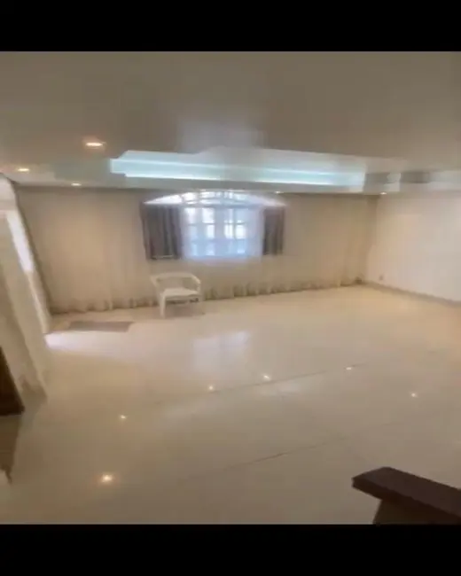 Sala Comercial com 4 quartos para alugar, 240m2 em Rio Vermelho, Salvador - BA - imagem 6 Foto 6 de Sala Comercial com 4 quartos para alugar, 240m2 em Rio Vermelho, Salvador - BA