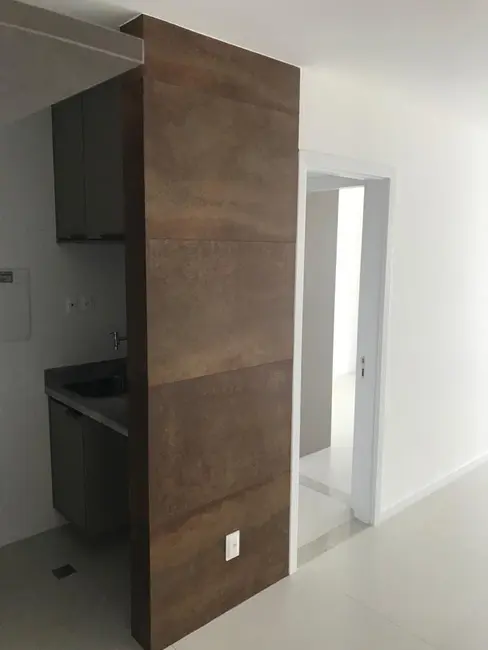 Apartamento com 1 quarto para alugar, 51m2 em Graça, Salvador - BA - imagem 4 Foto 4 de Apartamento com 1 quarto para alugar, 51m2 em Graça, Salvador - BA