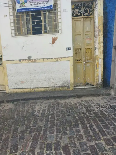 Foto 3 de Apartamento com 2 quartos para alugar, 80m2 em Saúde, Salvador - BA