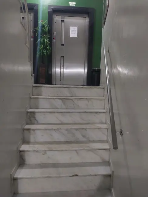 Foto 2 de Apartamento com 1 quarto à venda, 45m2 em Politeama, Salvador - BA