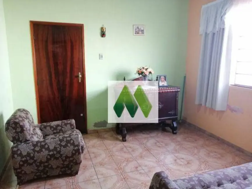 Casa com 3 quartos à venda em Vila São Lúcio, Botucatu - SP - imagem 6 Foto 6 de Casa com 3 quartos à venda em Vila São Lúcio, Botucatu - SP