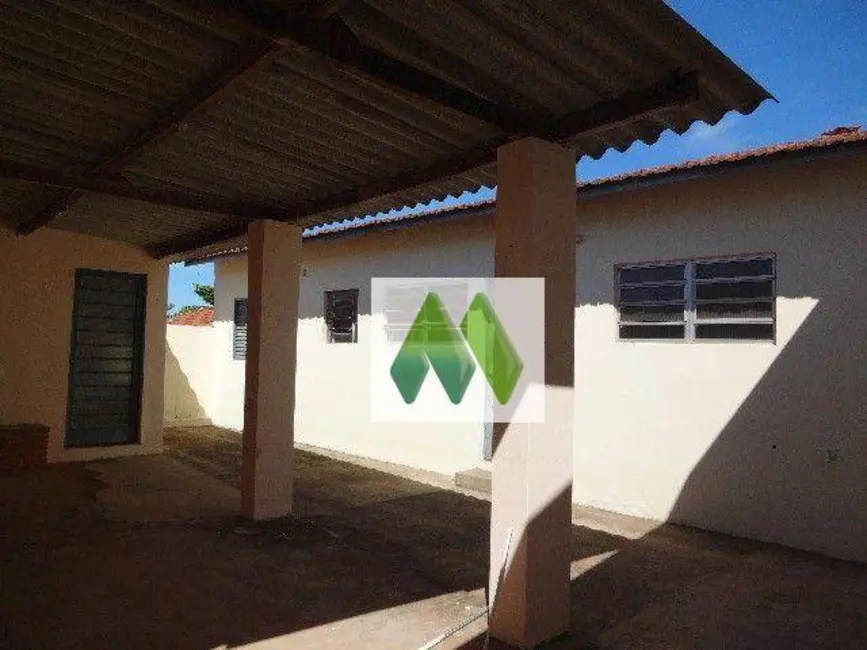 Casa com 2 quartos à venda, 260m2 em Chácara Montagna, Botucatu - SP - imagem 6 Foto 6 de Casa com 2 quartos à venda, 260m2 em Chácara Montagna, Botucatu - SP