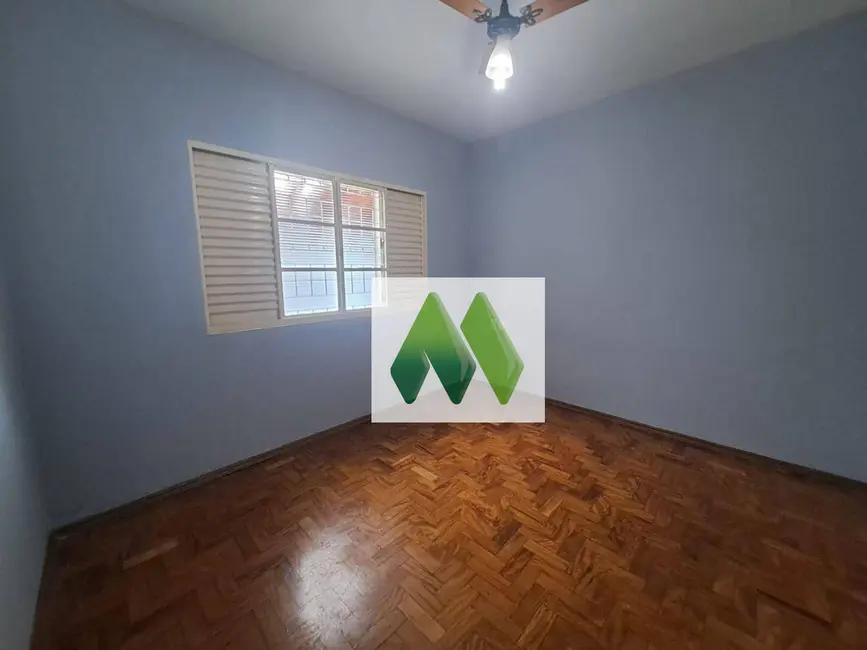 Casa com 3 quartos à venda, 330m2 em Jardim Flamboyant, Botucatu - SP - imagem 4 Foto 4 de Casa com 3 quartos à venda, 330m2 em Jardim Flamboyant, Botucatu - SP