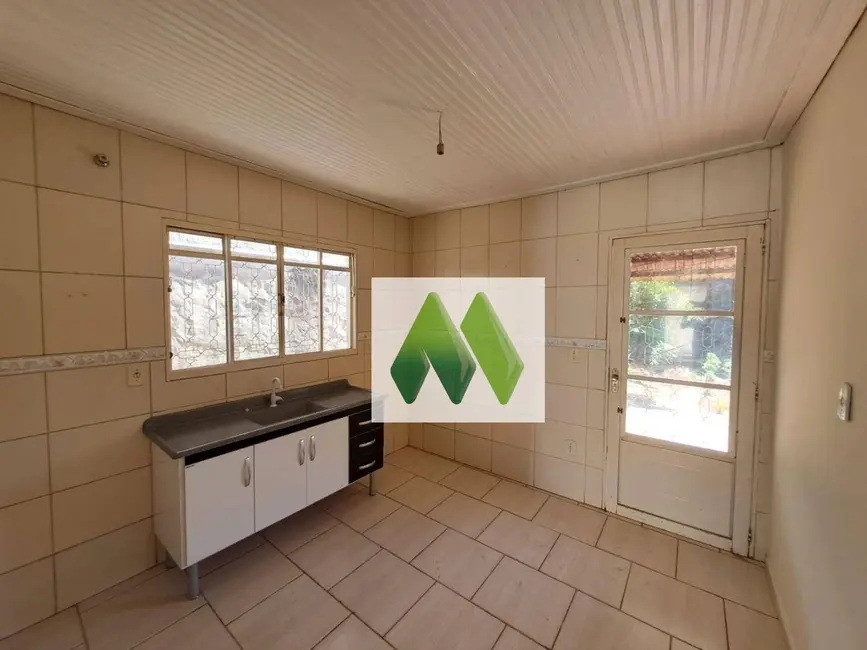 Foto 9 de Casa com 2 quartos à venda, 250m2 em Vila Nova Botucatu, Botucatu - SP