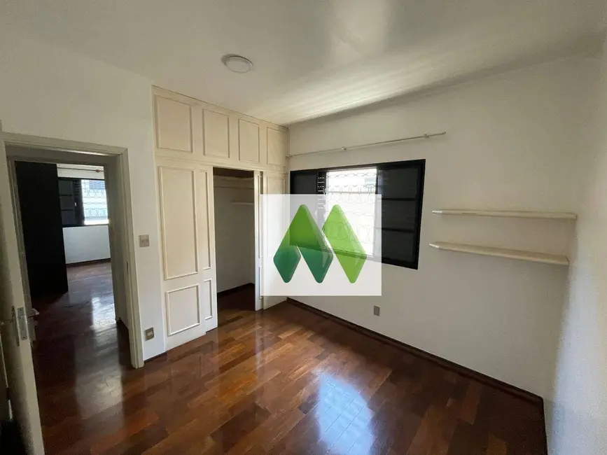 Foto 8 de Casa com 4 quartos à venda, 348m2 em Chácara Montagna, Botucatu - SP