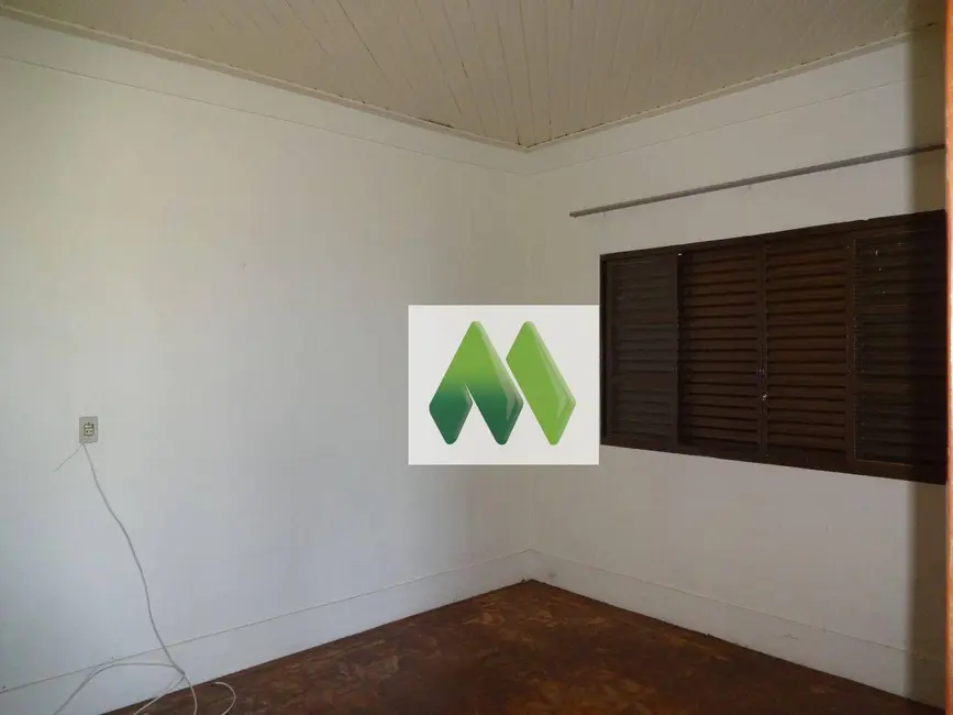 Casa com 2 quartos à venda, 250m2 em Vila Nova Botucatu, Botucatu - SP - imagem 6 Foto 6 de Casa com 2 quartos à venda, 250m2 em Vila Nova Botucatu, Botucatu - SP