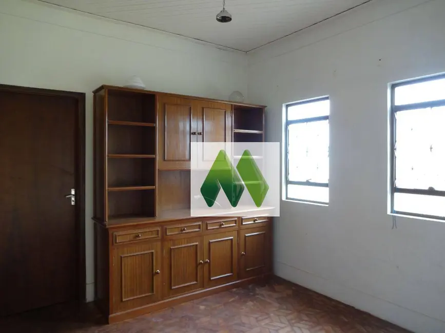 Casa com 2 quartos à venda, 250m2 em Vila Nova Botucatu, Botucatu - SP - imagem 5 Foto 5 de Casa com 2 quartos à venda, 250m2 em Vila Nova Botucatu, Botucatu - SP