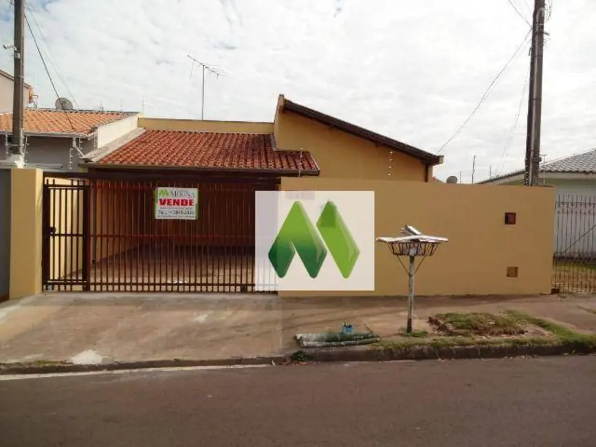 Foto 2 de Casa com 3 quartos à venda, 300m2 em Jardim Flamboyant, Botucatu - SP