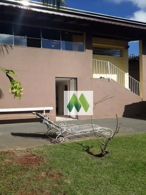 Foto 9 de Casa com 2 quartos à venda, 306m2 em Vila Maria, Botucatu - SP