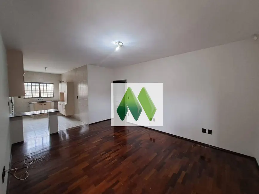 Foto 7 de Casa com 2 quartos à venda, 189m2 em Parque Residencial Primavera, Botucatu - SP