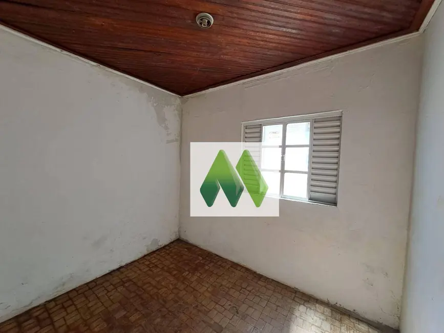 Casa com 2 quartos à venda, 102m2 em Vila dos Lavradores, Botucatu - SP - imagem 4 Foto 4 de Casa com 2 quartos à venda, 102m2 em Vila dos Lavradores, Botucatu - SP