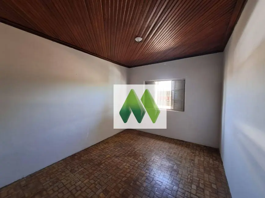 Casa com 2 quartos à venda, 102m2 em Vila dos Lavradores, Botucatu - SP - imagem 3 Foto 3 de Casa com 2 quartos à venda, 102m2 em Vila dos Lavradores, Botucatu - SP