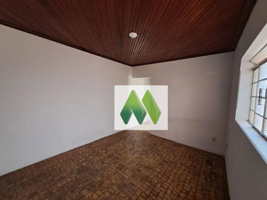 Foto 2 de Casa com 2 quartos à venda, 102m2 em Vila dos Lavradores, Botucatu - SP