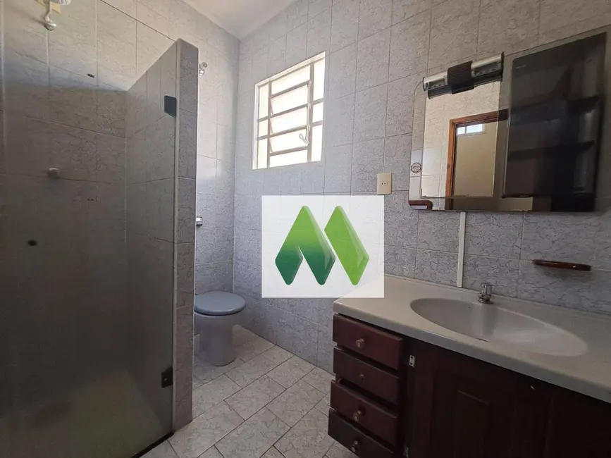 Foto 14 de Casa com 4 quartos à venda, 250m2 em Jardim Paraíso, Botucatu - SP