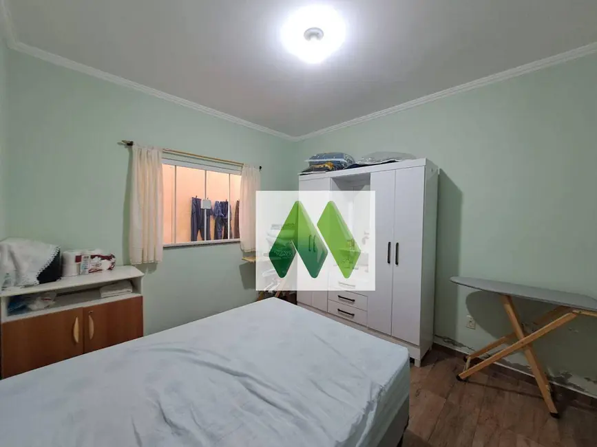 Foto 5 de Casa com 2 quartos à venda, 125m2 em Jardim Itamarati, Botucatu - SP