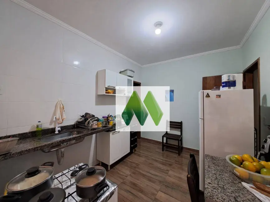 Foto 6 de Casa com 2 quartos à venda, 125m2 em Jardim Itamarati, Botucatu - SP