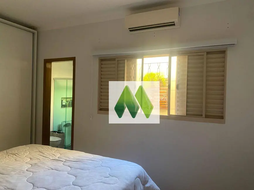 Casa com 3 quartos à venda, 137m2 em Jardim Flamboyant, Botucatu - SP - imagem 9 Foto 9 de Casa com 3 quartos à venda, 137m2 em Jardim Flamboyant, Botucatu - SP