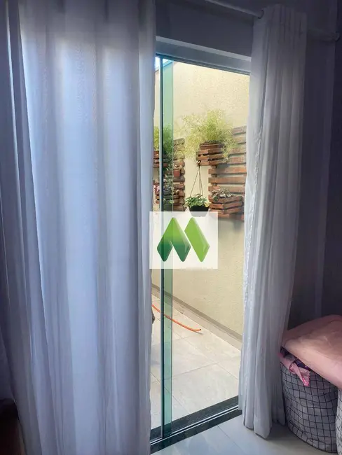 Casa com 3 quartos à venda, 137m2 em Jardim Flamboyant, Botucatu - SP - imagem 3 Foto 3 de Casa com 3 quartos à venda, 137m2 em Jardim Flamboyant, Botucatu - SP