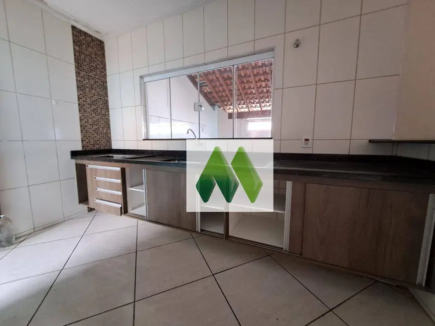 Casa com 2 quartos à venda, 171m2 em Jardim Itamarati, Botucatu - SP - imagem 9 Foto 9 de Casa com 2 quartos à venda, 171m2 em Jardim Itamarati, Botucatu - SP