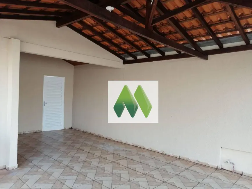 Casa com 3 quartos à venda, 250m2 em Jardim Santa Thereza, Botucatu - SP - imagem 3 Foto 3 de Casa com 3 quartos à venda, 250m2 em Jardim Santa Thereza, Botucatu - SP