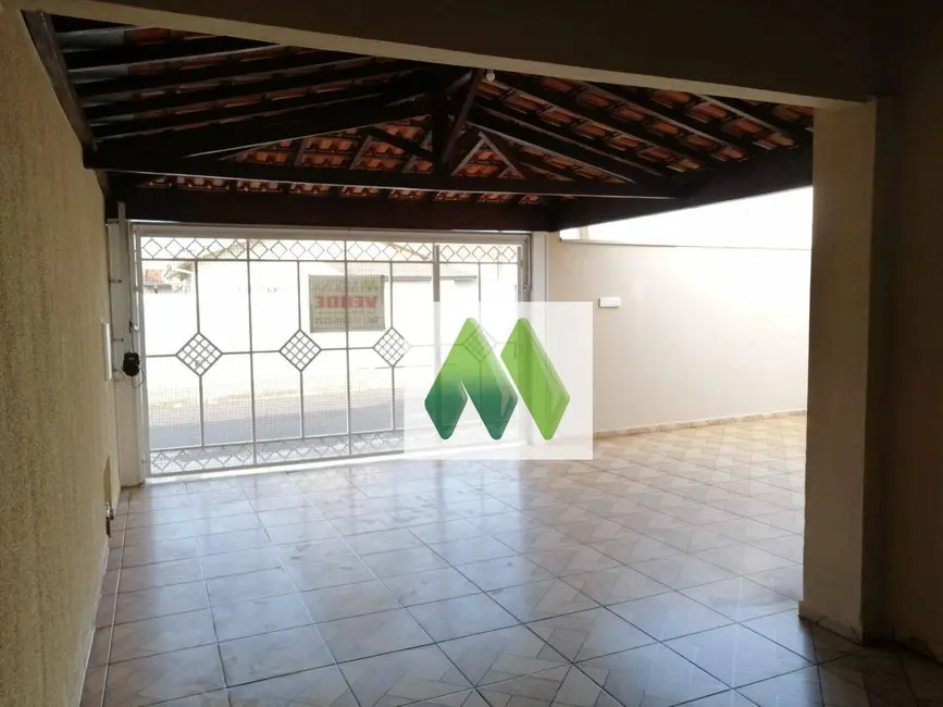Casa com 3 quartos à venda, 250m2 em Jardim Santa Thereza, Botucatu - SP - imagem 5 Foto 5 de Casa com 3 quartos à venda, 250m2 em Jardim Santa Thereza, Botucatu - SP