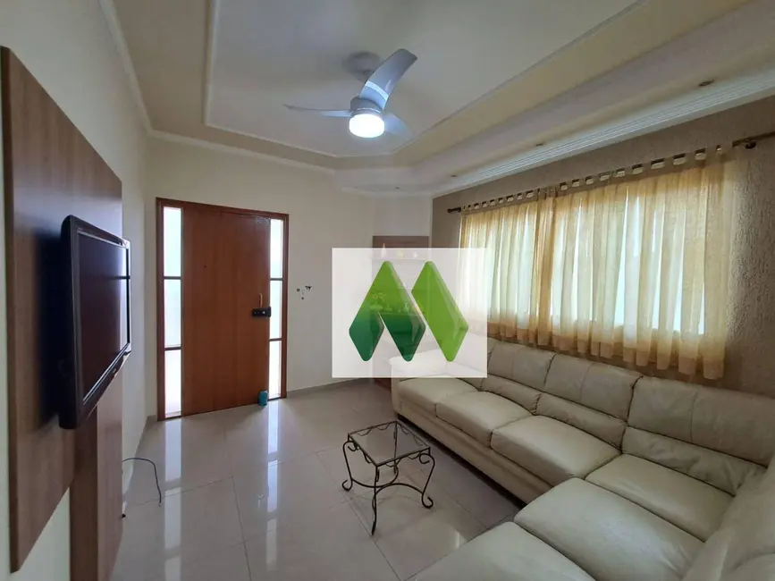 Casa com 2 quartos à venda, 144m2 em Jardim Paraíso II, Botucatu - SP - imagem 3 Foto 3 de Casa com 2 quartos à venda, 144m2 em Jardim Paraíso II, Botucatu - SP