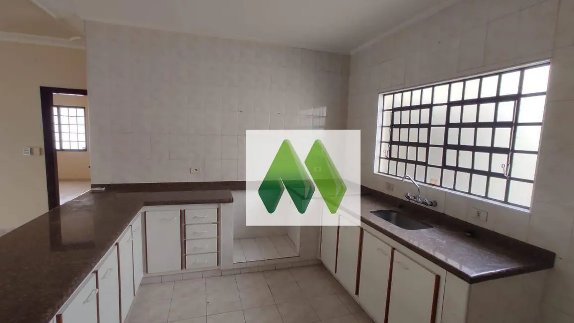 Foto 7 de Casa com 4 quartos à venda, 360m2 em Jardim Paraíso II, Botucatu - SP