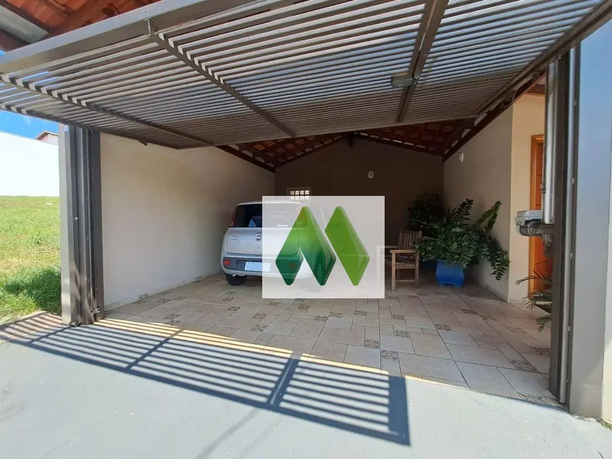 Foto 3 de Casa com 3 quartos à venda, 151m2 em Jardim Panorama, Botucatu - SP