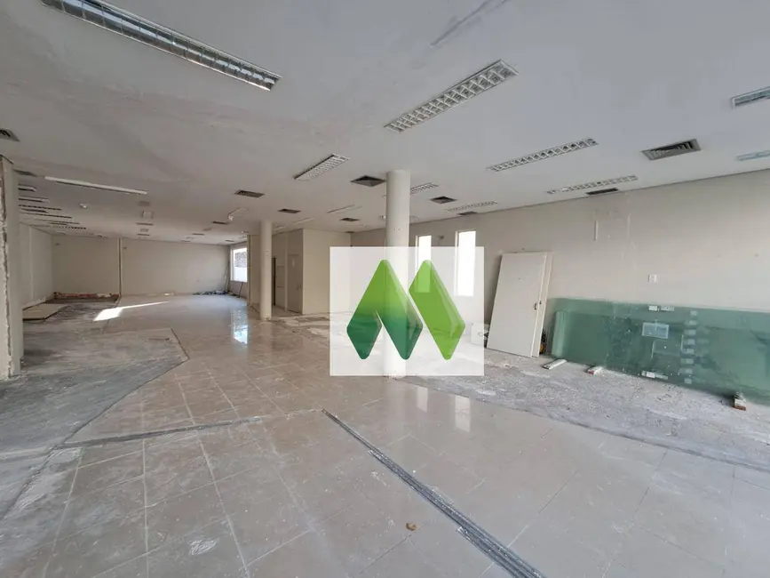 Sala Comercial à venda, 332m2 em Vila dos Lavradores, Botucatu - SP - imagem 3 Foto 3 de Sala Comercial à venda, 332m2 em Vila dos Lavradores, Botucatu - SP