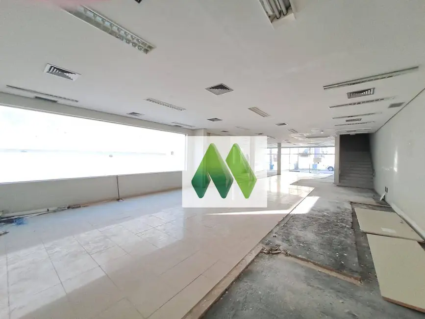 Sala Comercial à venda, 332m2 em Vila dos Lavradores, Botucatu - SP - imagem 6 Foto 6 de Sala Comercial à venda, 332m2 em Vila dos Lavradores, Botucatu - SP