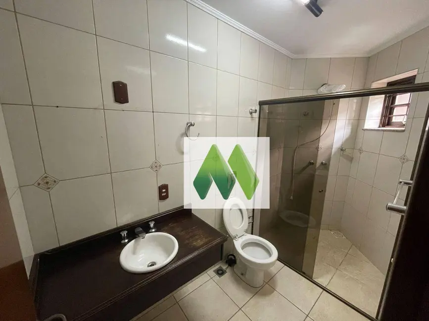 Foto 7 de Sobrado com 3 quartos à venda, 350m2 em Vila Guimarães, Botucatu - SP