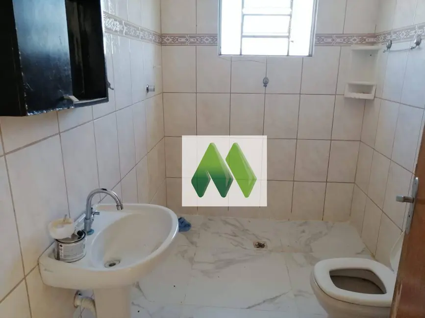 Foto 16 de Loja para alugar em Jardim Itamarati, Botucatu - SP