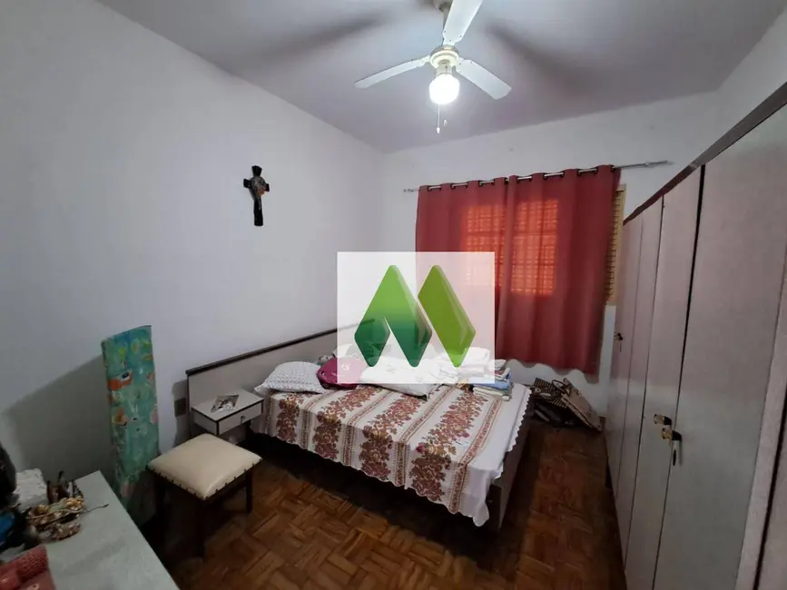 Foto 7 de Casa com 2 quartos à venda, 156m2 em Vila Casa Branca, Botucatu - SP