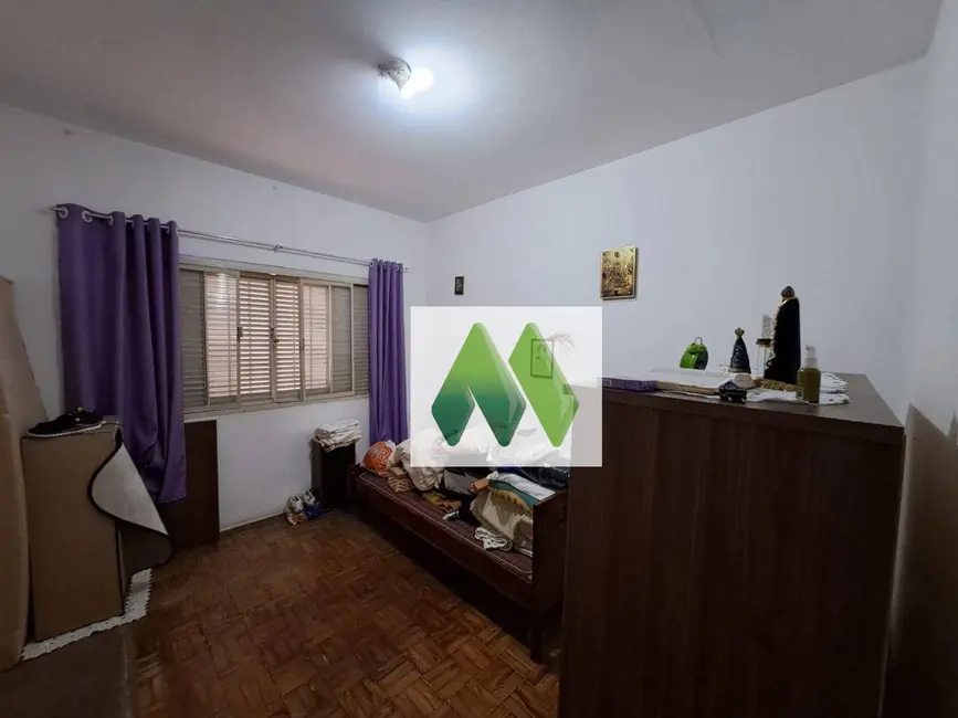Foto 8 de Casa com 2 quartos à venda, 156m2 em Vila Casa Branca, Botucatu - SP