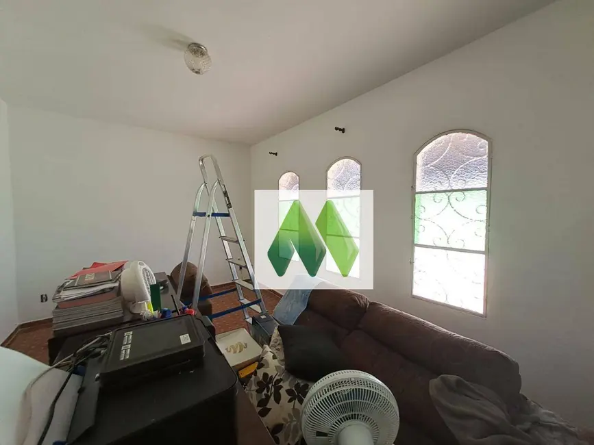 Casa com 3 quartos à venda, 271m2 em Vila Pinheiro Machado, Botucatu - SP - imagem 4 Foto 4 de Casa com 3 quartos à venda, 271m2 em Vila Pinheiro Machado, Botucatu - SP