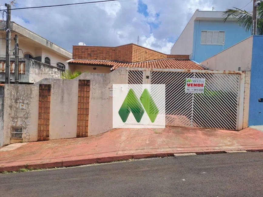 Foto 1 de Casa com 3 quartos à venda, 400m2 em Jardim Paraíso, Botucatu - SP