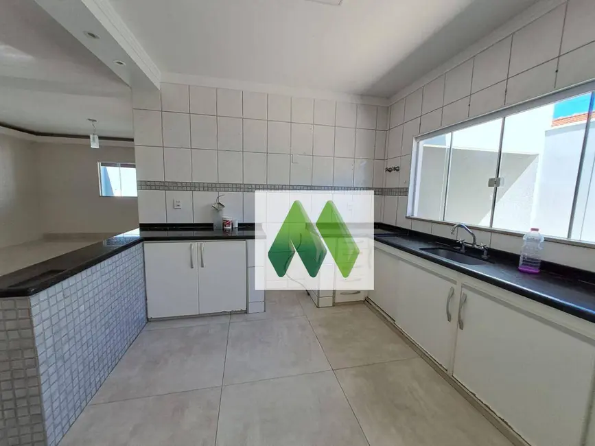 Casa com 3 quartos à venda, 308m2 em Jardim Flamboyant, Botucatu - SP - imagem 9 Foto 9 de Casa com 3 quartos à venda, 308m2 em Jardim Flamboyant, Botucatu - SP